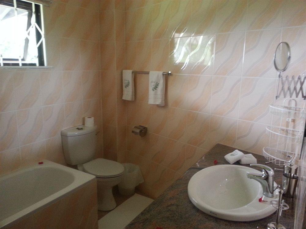 Lime Hill Lodge Anse aux Pins Bagian luar foto