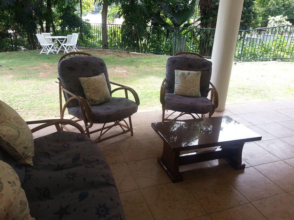 Lime Hill Lodge Anse aux Pins Bagian luar foto